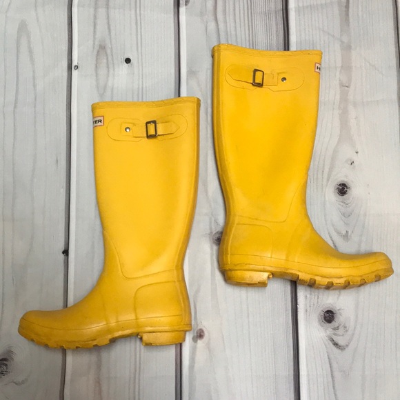Hunter Shoes - Hunter Original Yellow Rain Boots Size 7 US/38 EU